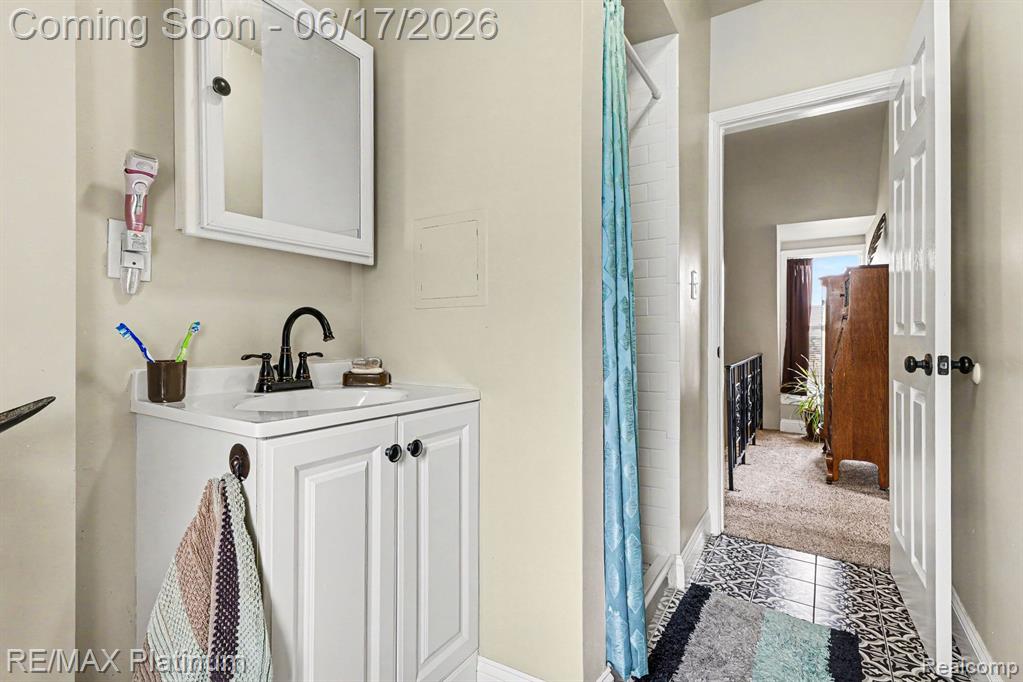 405 N Kiesel Street, Bay City, MI 48706 — Photo 19