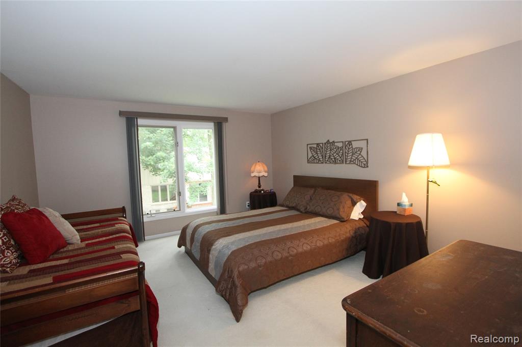 43103 W Kirkwood Drive, Clinton Twp, MI 48038 — Photo 17