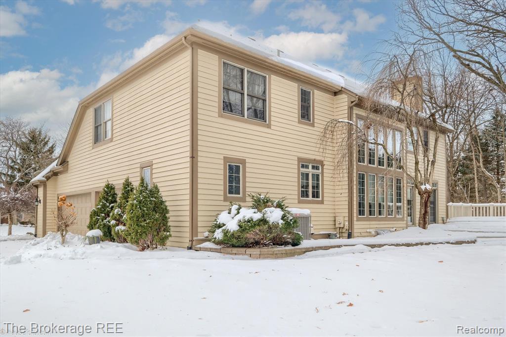 5475 Woodfield Parkway, Grand Blanc, MI 48439 — Photo 85