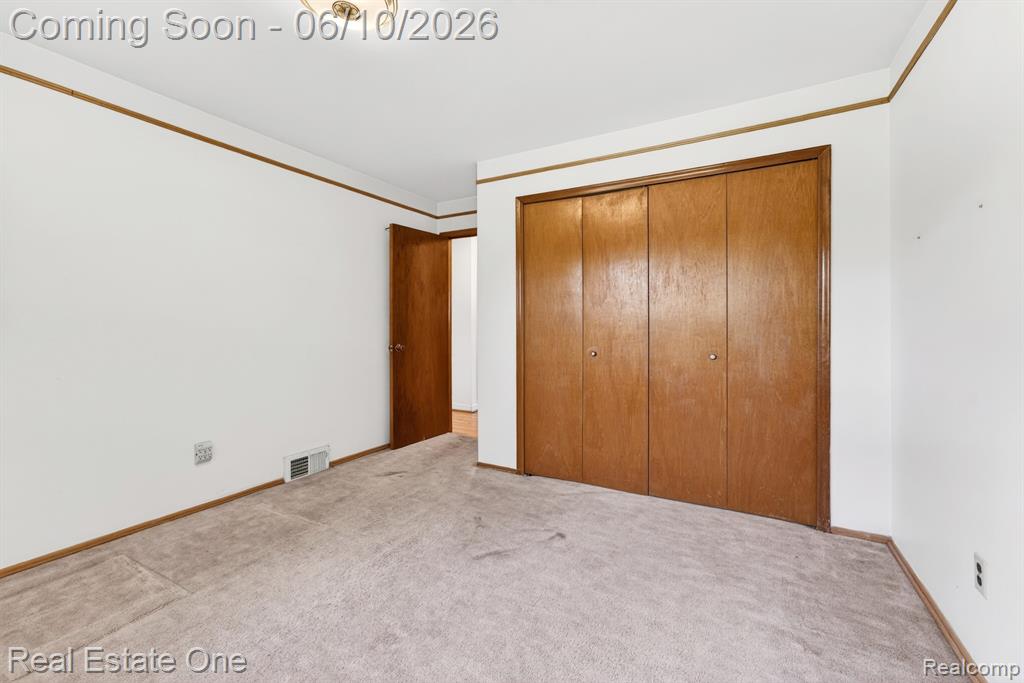 9421 Pine Street, Taylor, MI 48180 — Photo 15