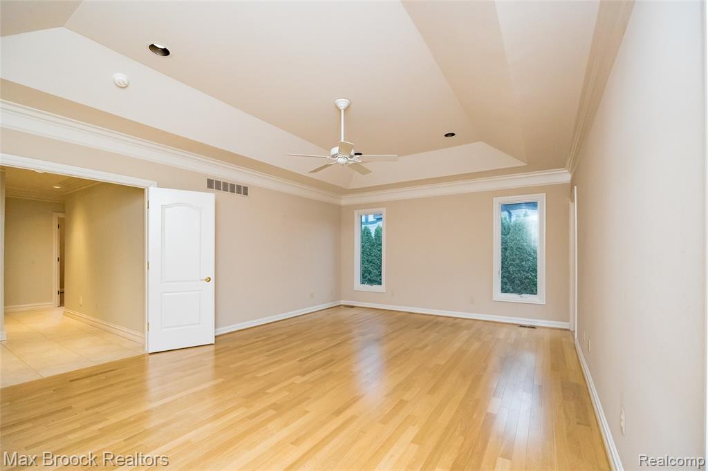 52221 Chickadee, Shelby Twp, MI 48315 — Photo 41