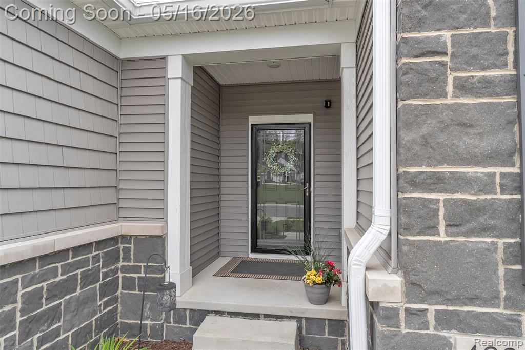 4628 Crestway Drive, Brighton, MI 48116 — Photo 2