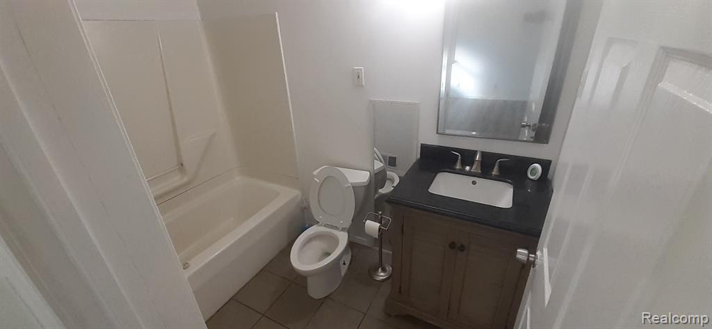 6184 Flushing Road, Flushing, MI 48433 — Photo 4