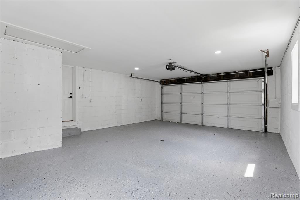 18001 Elizabeth Street, Roseville, MI 48066 — Photo 39
