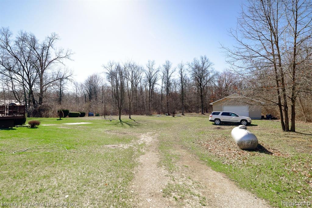 46901 EXECUTIVE Drive, Belleville, MI 48111 — Photo 33