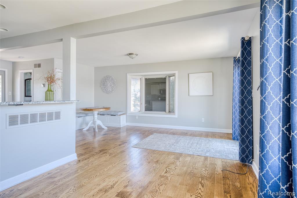 10094 Elizabeth Lake Road, White Lake, MI — Photo 10