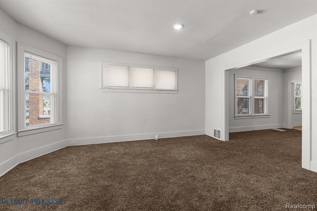 5285 Maplewood Street, Detroit, MI 48204 — Photo 3