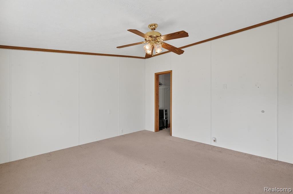 3612 Hawthorne St, Clarkston, MI 48348 — Photo 25