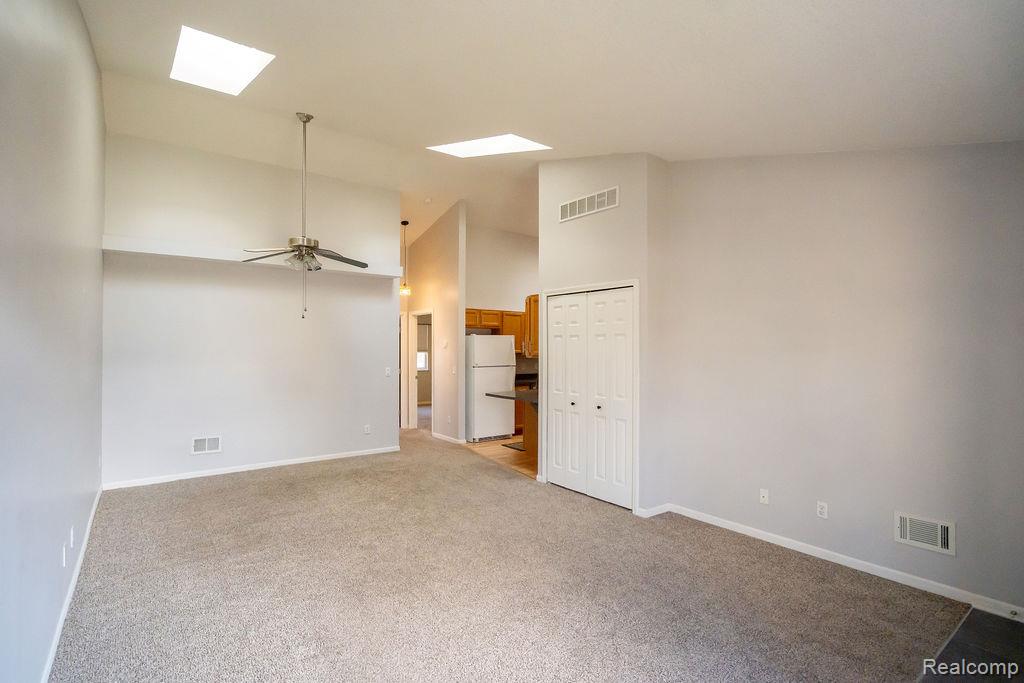 23273 Bunte Court, Trenton, MI 48183 — Photo 5