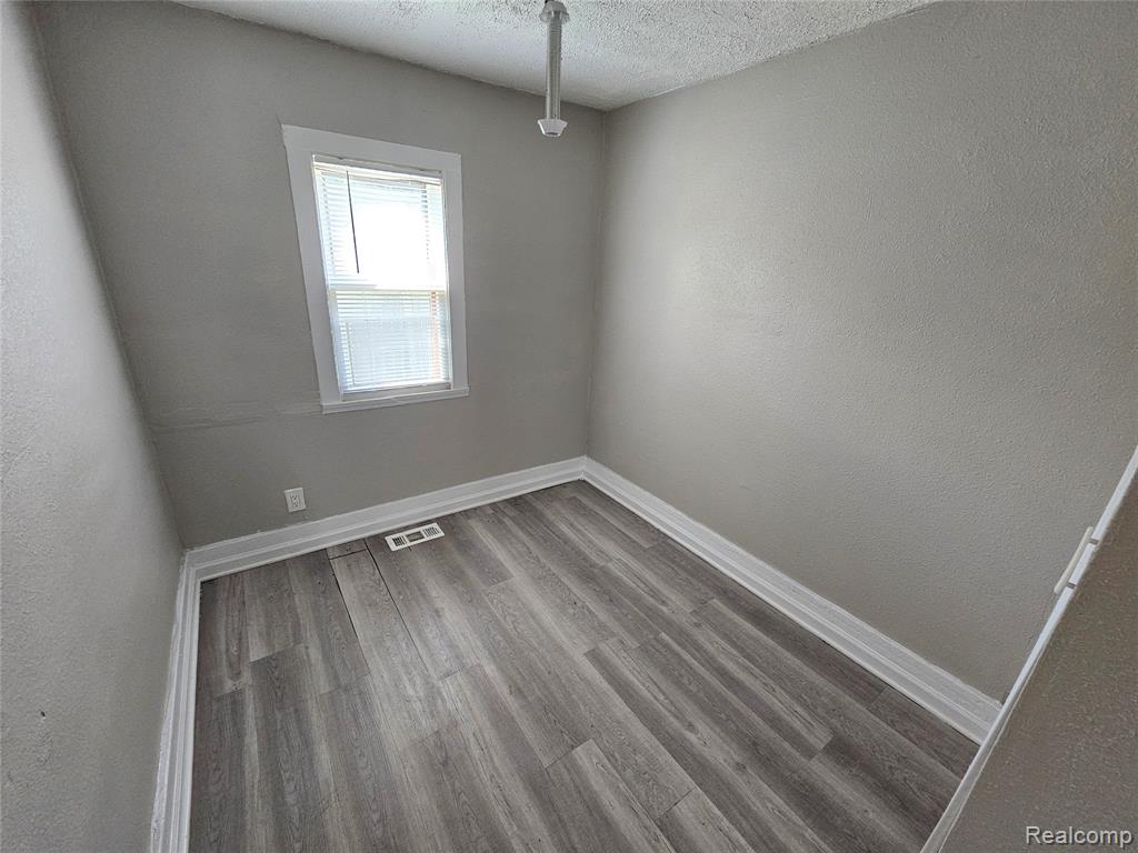 6426 ARTESIAN Street, Detroit, MI 48228 — Photo 12