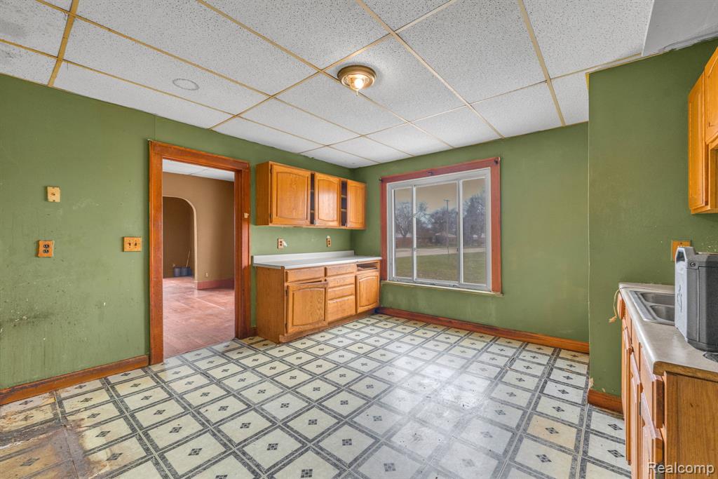850 Montie Road, Lincoln Park, MI 48146 — Photo 10