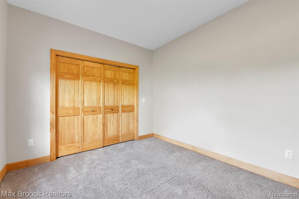 6300 HAZARD Road, Fenton, MI 48430 — Photo 18