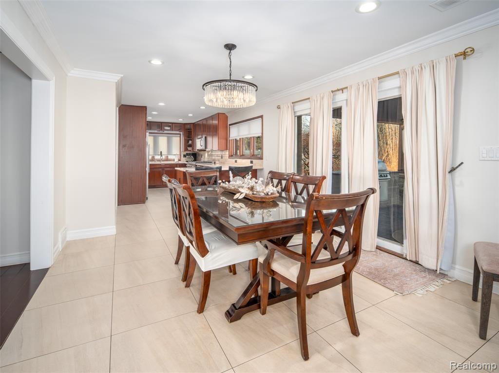 23750 E River Road, Grosse Ile, MI, 48138