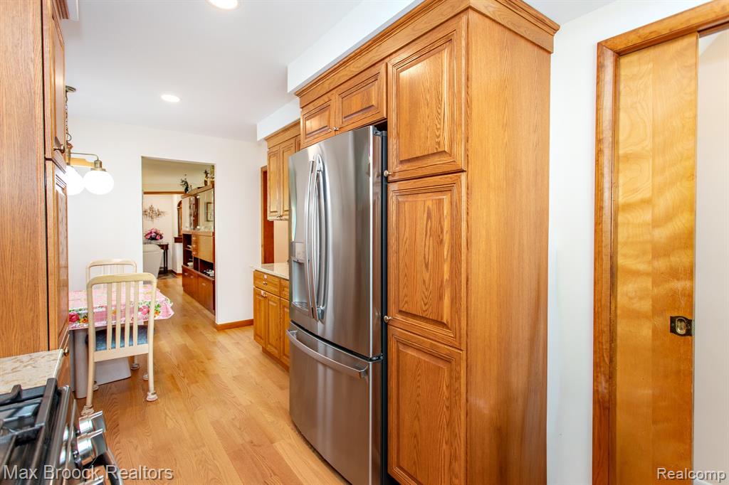 14271 Lincoln Street, Oak Park, MI 48237 — Photo 14