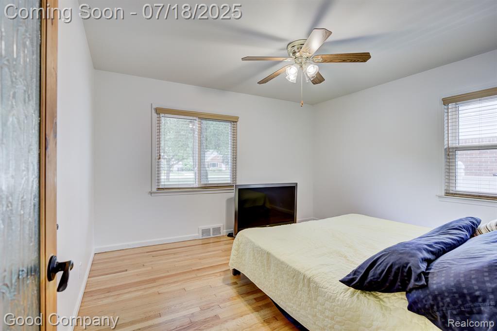 923 E 4th Street, Royal Oak, MI 48067 — Photo 14