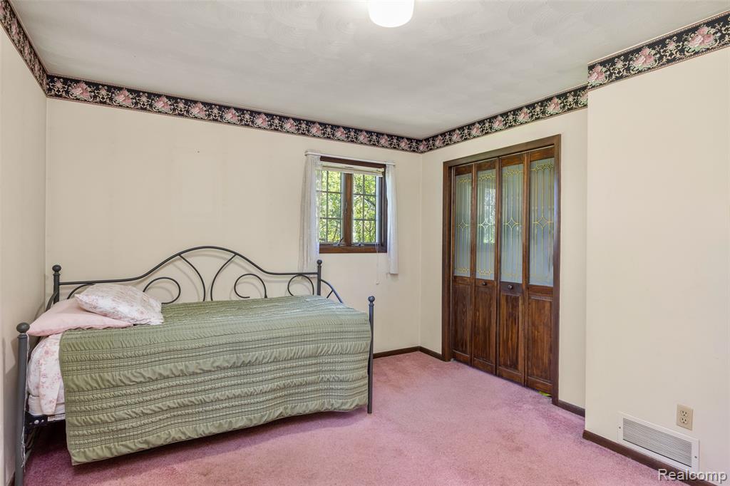 595 N Cedar Road, Fowlerville, MI 48836 — Photo 23