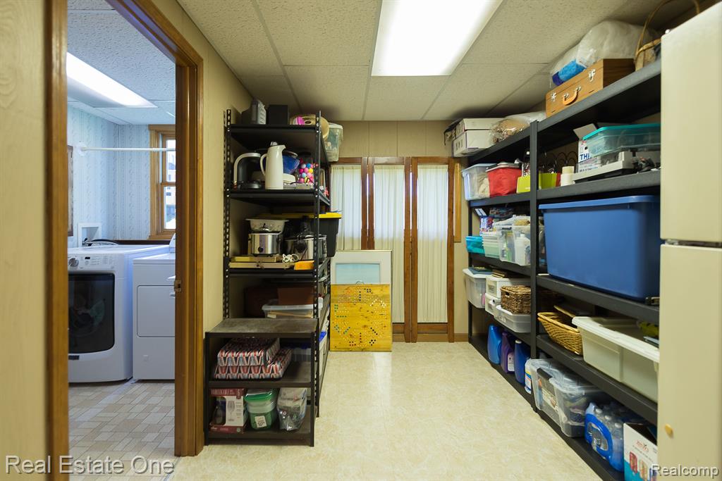 7311 BISCAYNE Court, White Lake, MI 48383 — Photo 37