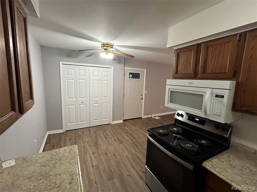 34690 Clarkson Drive W, 27, Fraser, MI 48026 — Photo 7