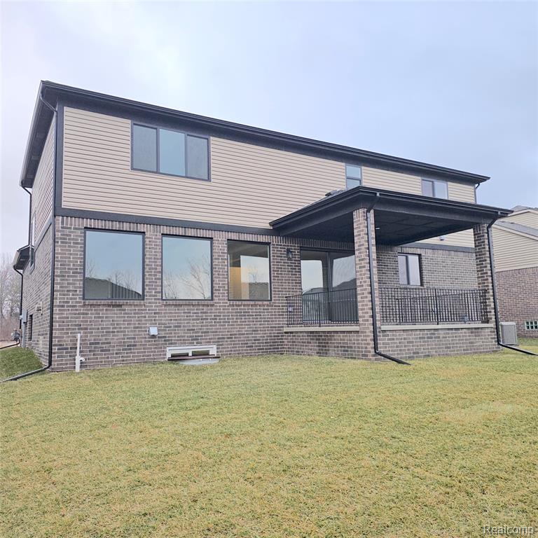 50829 Mistwood Drive, Macomb, MI 48042 — Photo 2