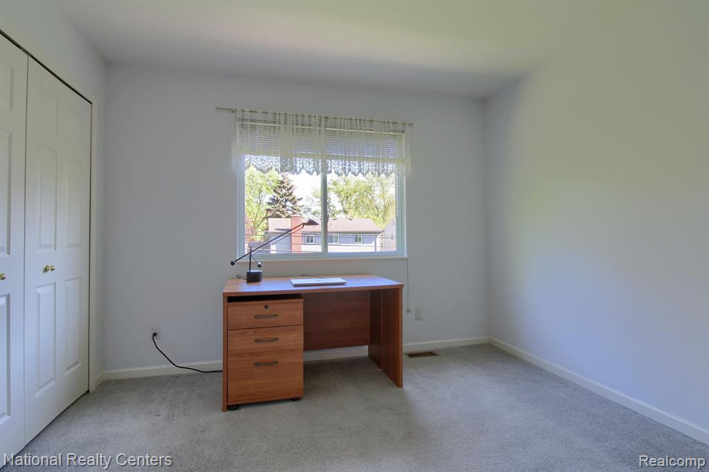 40630 Brecken Ridge Lane, Plymouth, MI 48170 — Photo 27