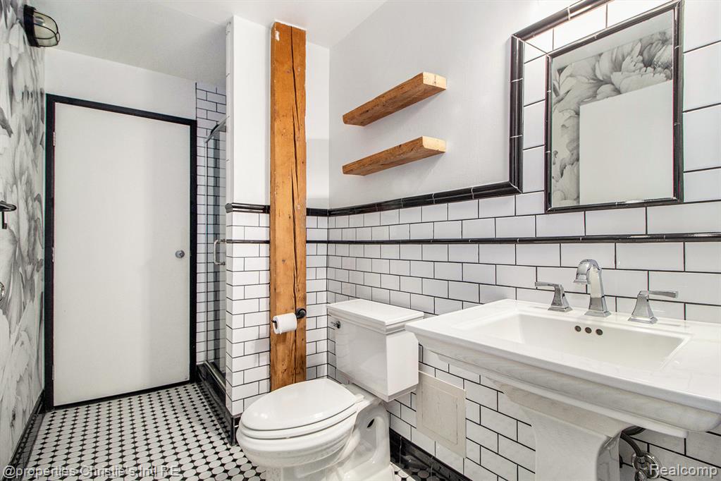 6533 E Jefferson, 427, Detroit, MI 48207 — Photo 37