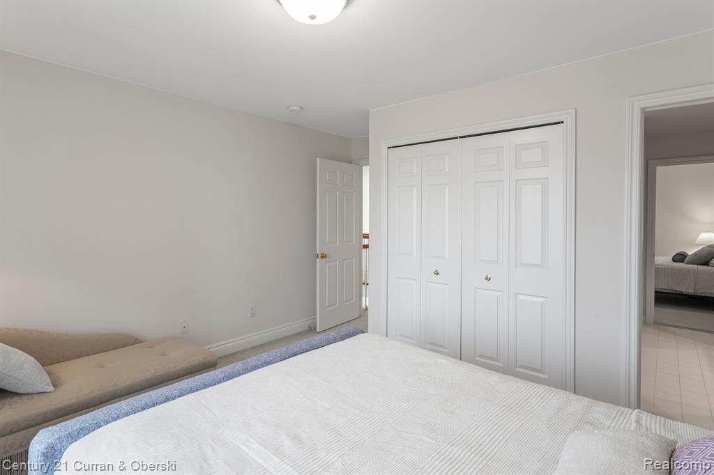 18585 STEEP HOLLOW Court, Northville, MI 48168 — Photo 32