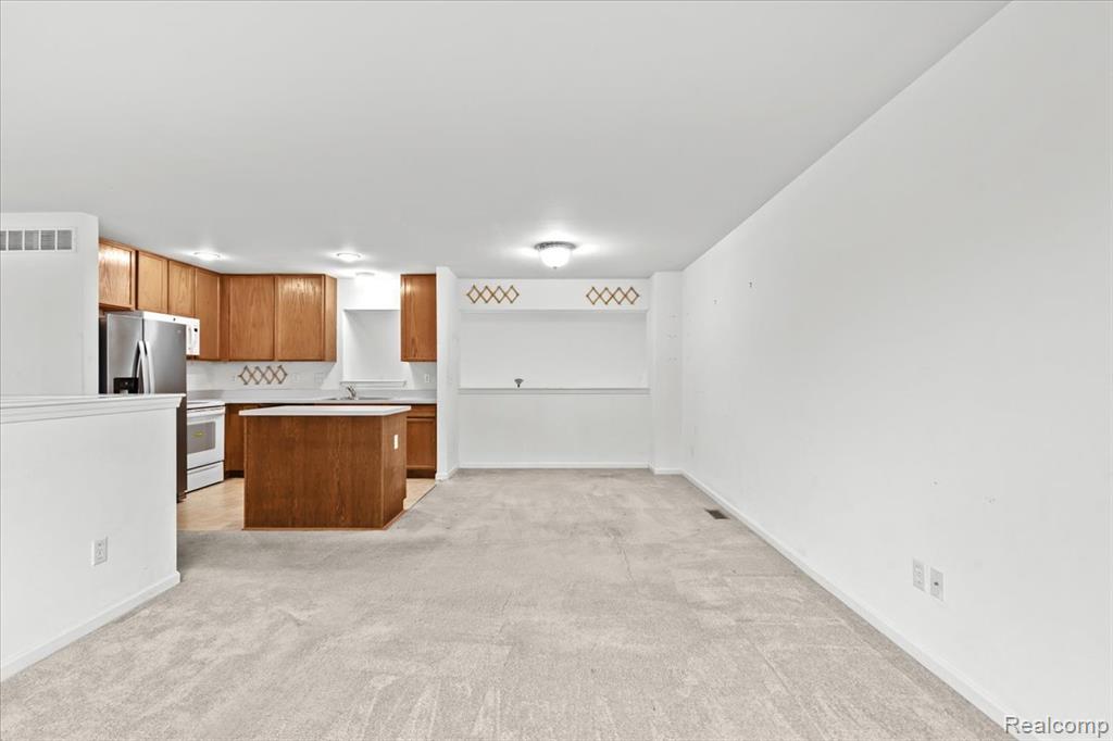 7140 Maplelawn Drive, Ypsilanti, MI 48197 — Photo 5