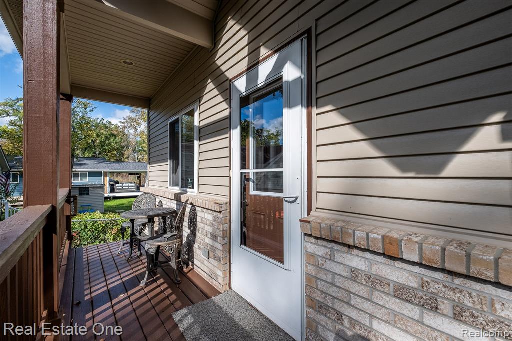 782 Appalachi Street, Commerce Twp, MI 48390 — Photo 8