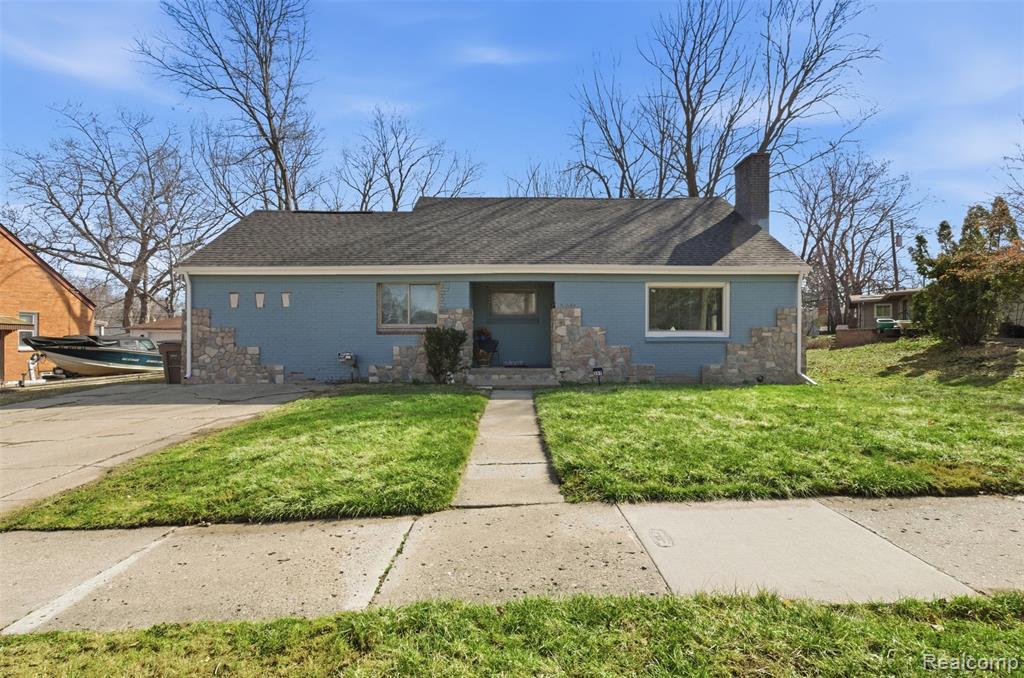 297 Starr Avenue, Pontiac, MI 48341