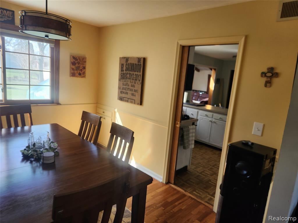 6103 Trenton Drive, Flint, MI 48532 — Photo 20