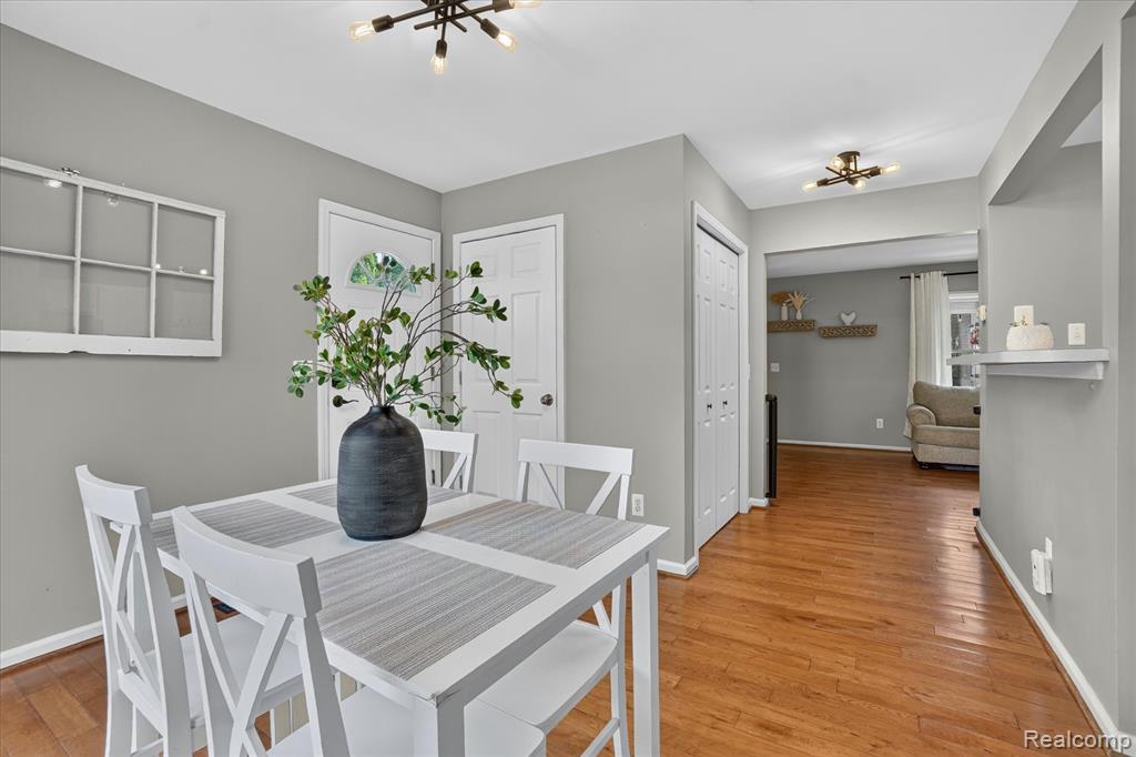 452 Waverly Lane, Howell, MI 48843 — Photo 16