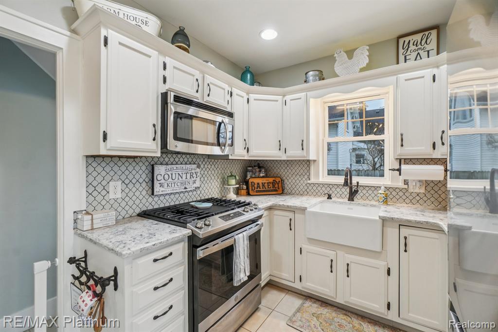 409 S Walnut Street, Howell, MI 48843 — Photo 9
