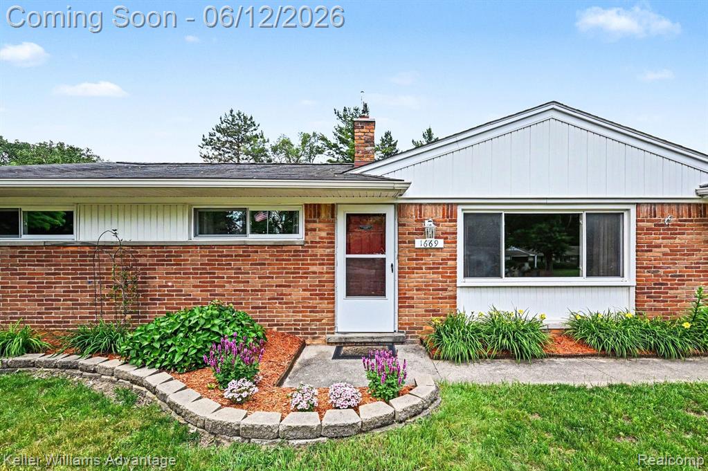 1669 Ashstan Drive, Walled Lake, MI 48390 — Photo 35