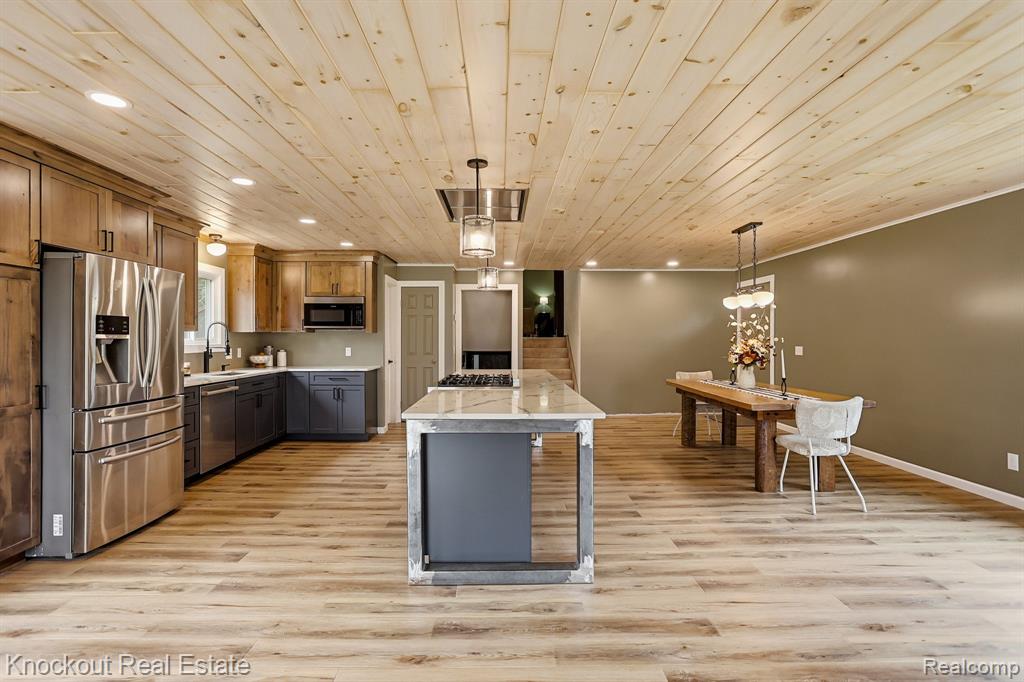 3467 Pebble Creek Drive, Vassar, MI 48768 — Photo 17