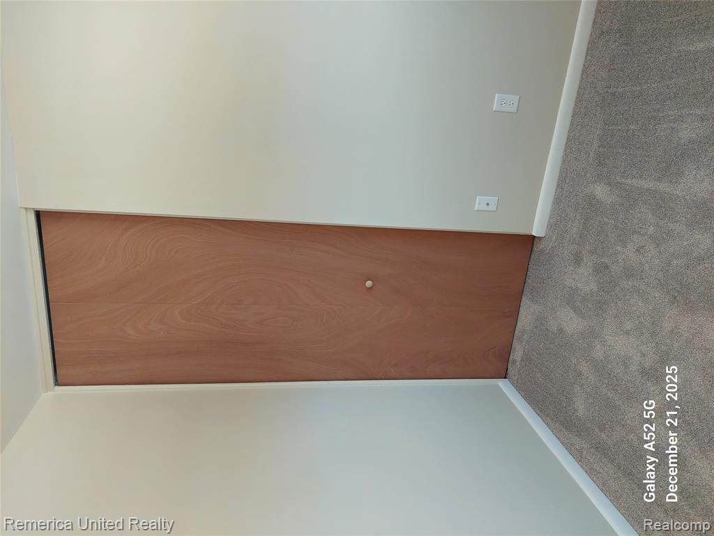 945 N Commerce Road, Commerce Twp, MI 48382 — Photo 28
