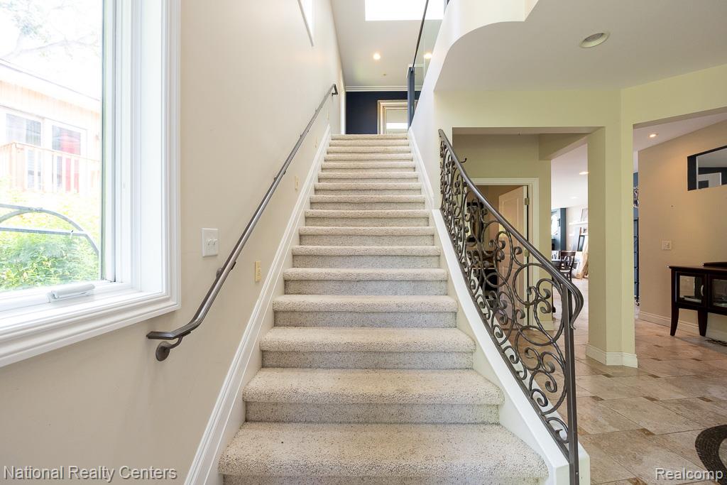 8871 Lakeview Drive, White Lake, MI — Photo 40