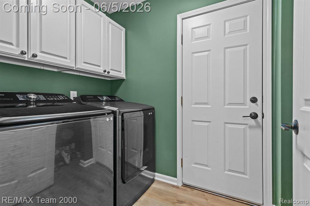 5681 WOODFIELD Parkway, Grand Blanc, MI 48439 — Photo 21