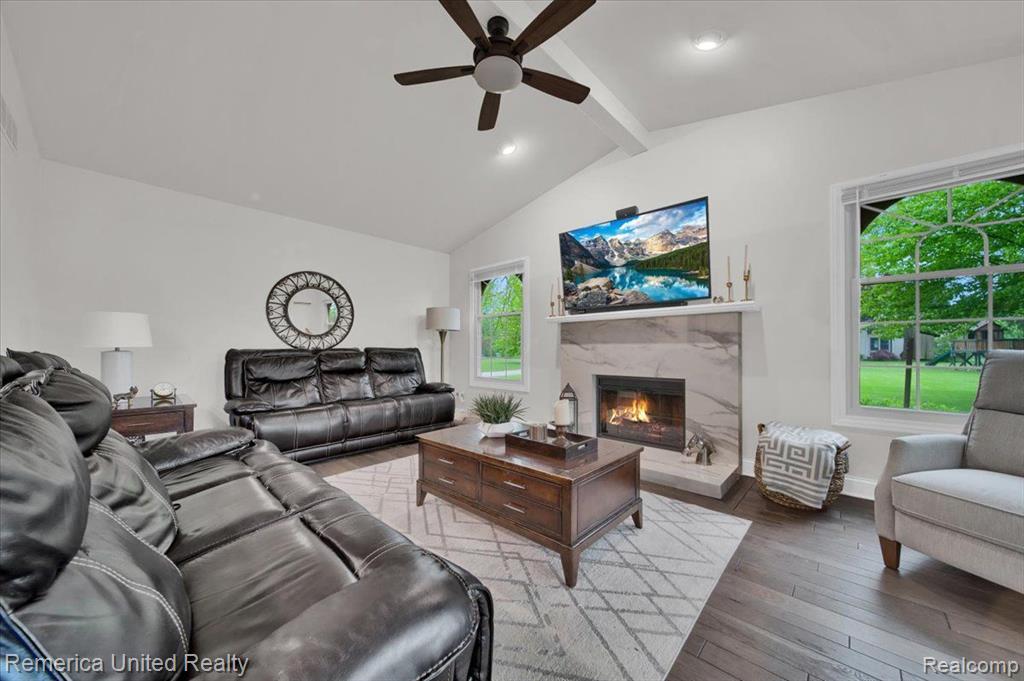 10421 ABRAMS, Brighton, MI 48114 — Photo 12