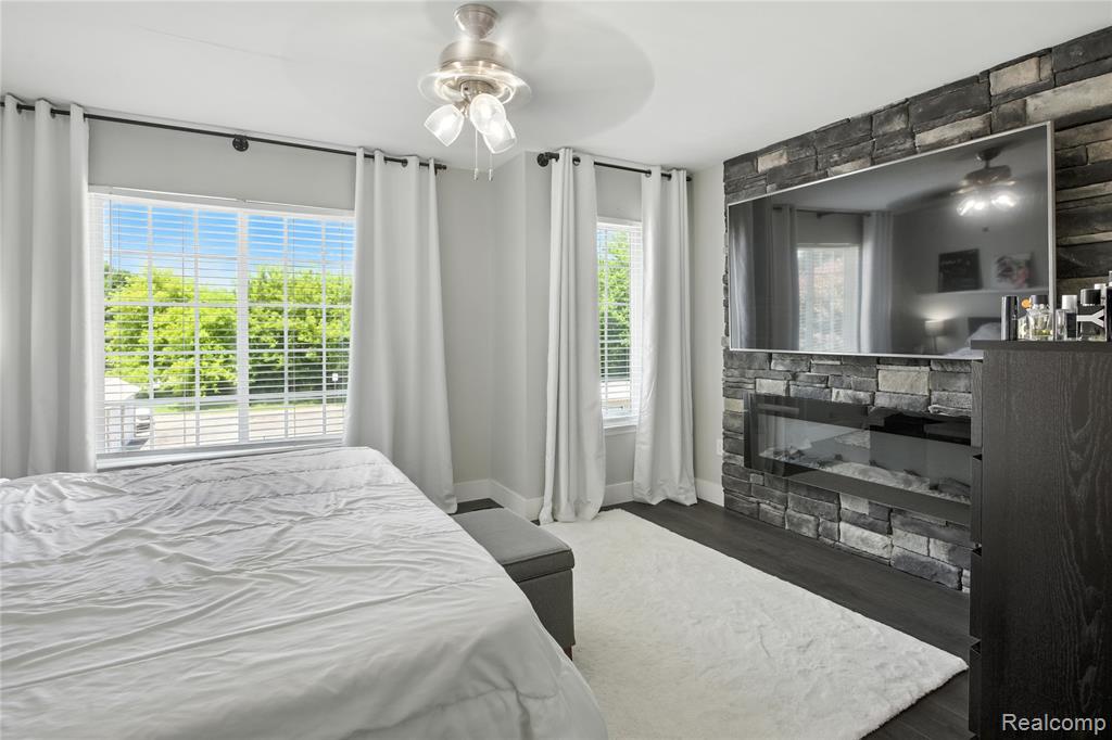50501 Abbey Drive, New Baltimore, MI 48047 — Photo 31