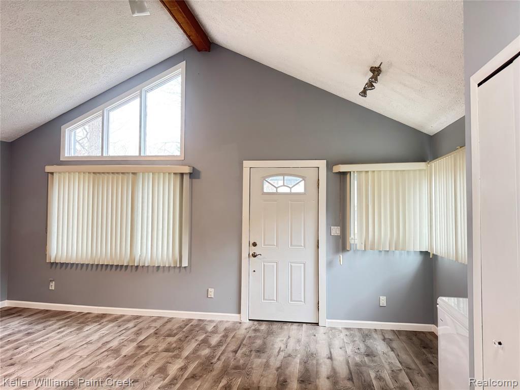 6768 Buckland Avenue, West Bloomfield, MI 48324 — Photo 9