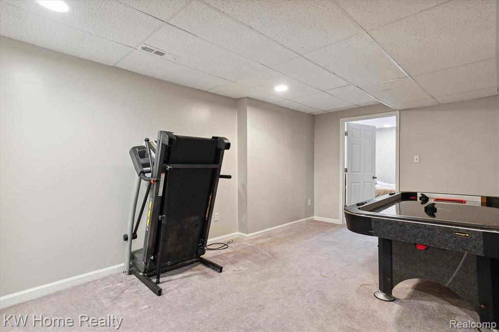 4672 NUTMEG Drive, Ypsilanti, MI 48197 — Photo 41