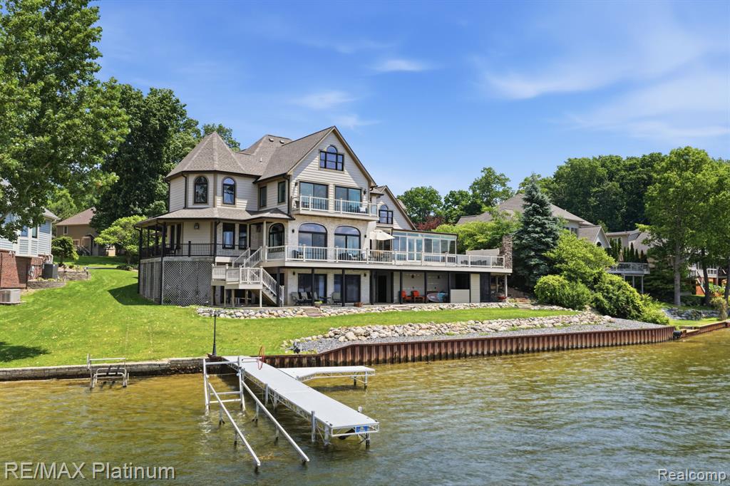 997 Thompson Shore Drive, Howell, MI 48843 — Photo 72
