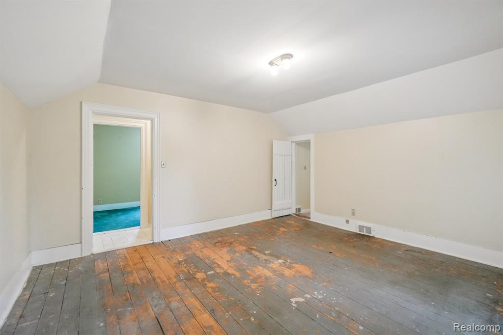 9551 Ellis Road, Clarkston, MI 48348 — Photo 33