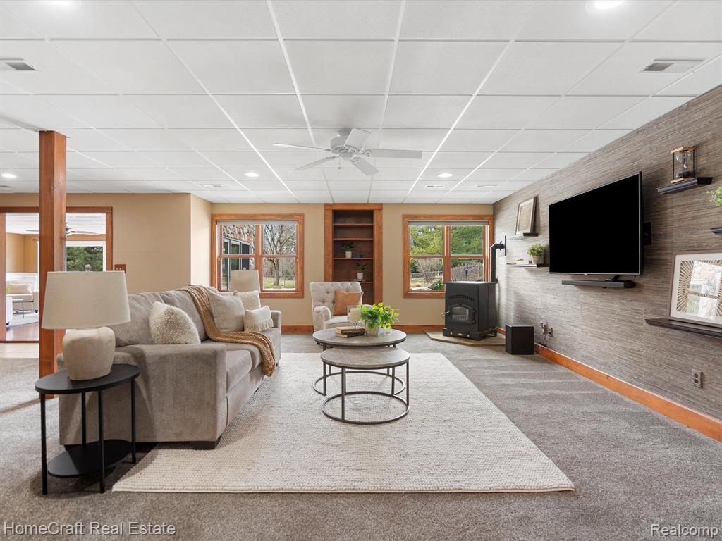 9123 SALEM FARMS Drive, South Lyon, MI 48178 — Photo 36