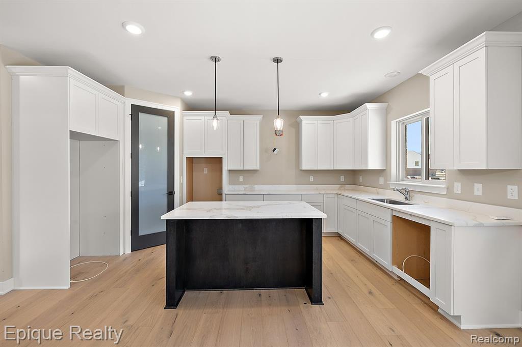 50605 Mistwood Drive, Macomb, MI 48042 — Photo 14