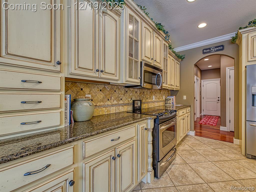 7087 Sierra Lane, Temperance, MI 48182 — Photo 16