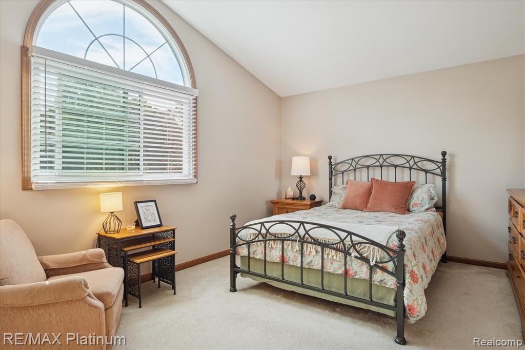 852 Woodridge Hills Drive, Brighton, MI 48116 — Photo 23