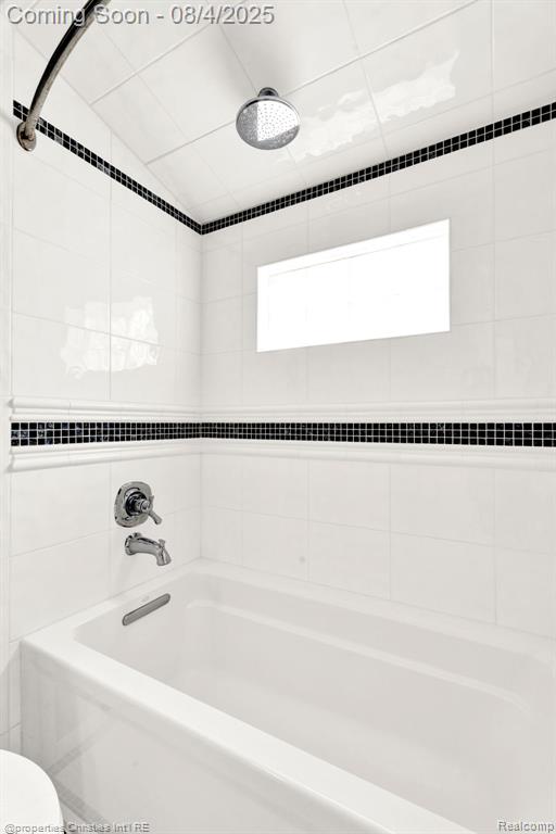 642 Whitney Drive, Rochester Hills, MI 48307 — Photo 29
