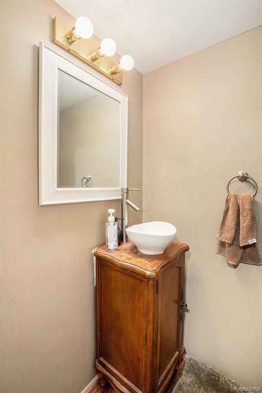 1814 BRENTWOOD Drive, Troy, MI 48098 — Photo 8