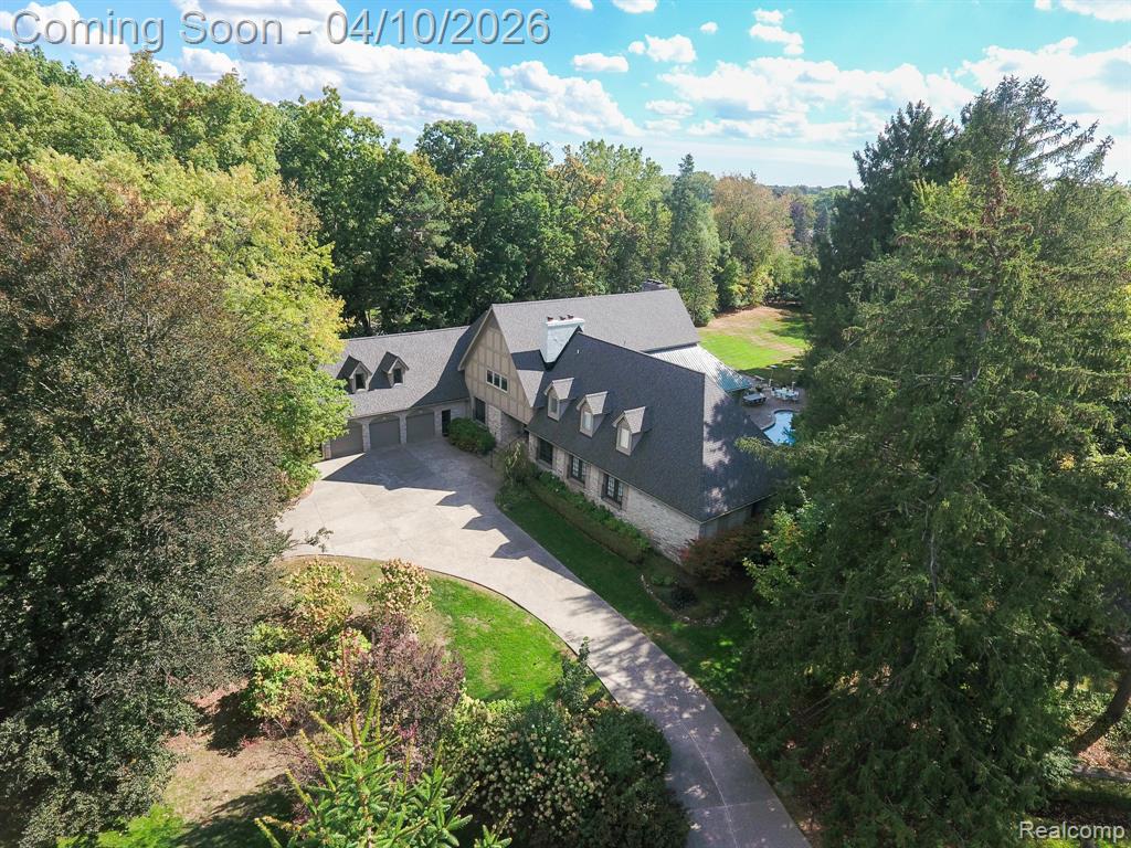 320 CRANBROOK Court